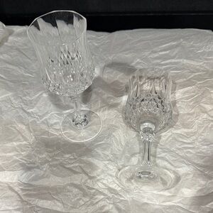 Elegant Crystal Wine Glasses